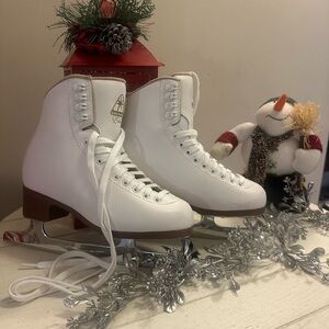 Jackson Excel Youth Figure Skates